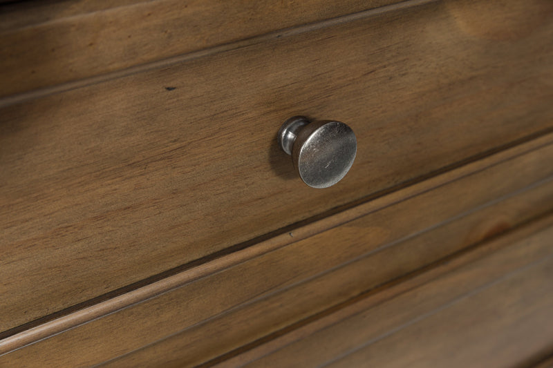 Feddinger Dresser